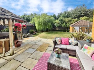 Photo 19- click for photo gallery